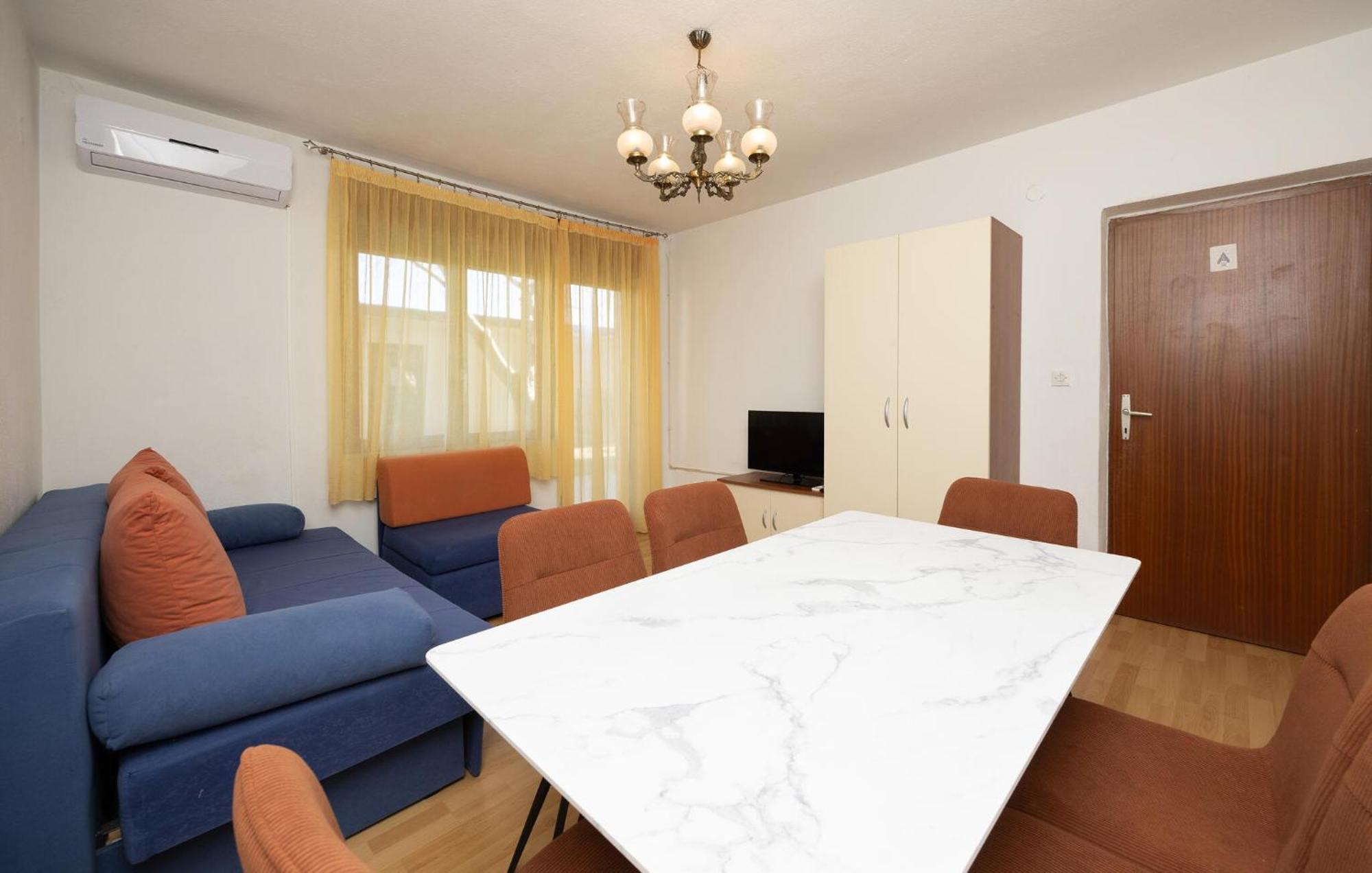 3 Bedroom Gorgeous Apartment In Traù Esterno foto