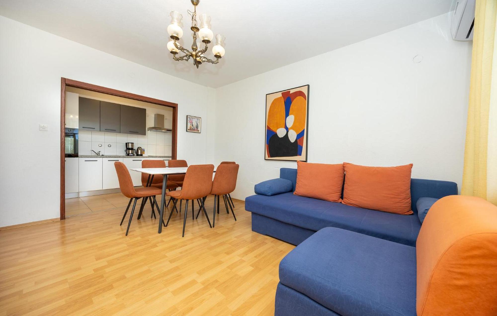 3 Bedroom Gorgeous Apartment In Traù Esterno foto